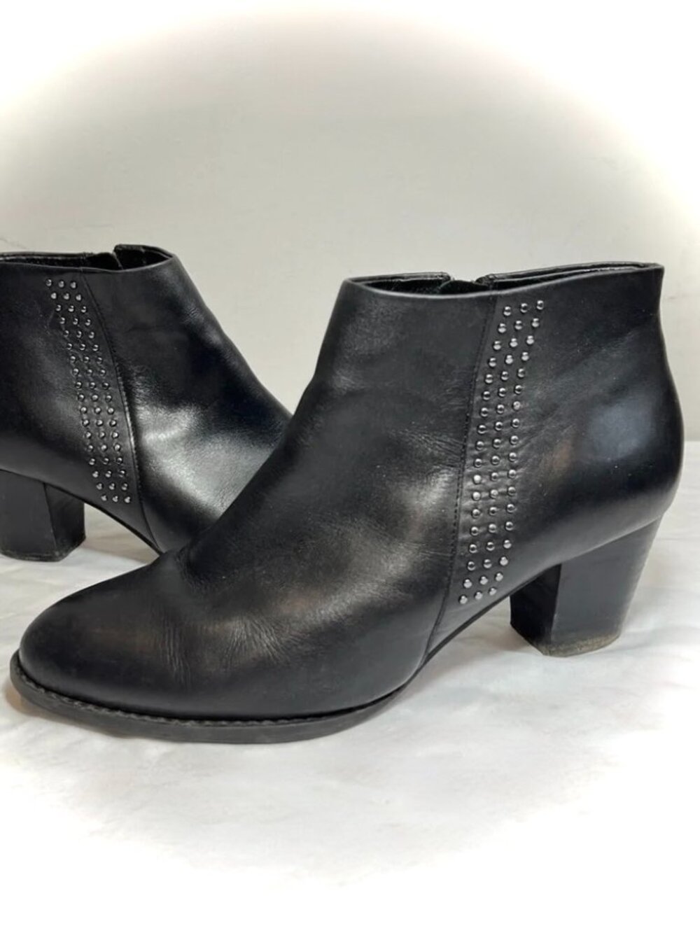 Vionic Leather Ankle Boots